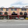 OYO 90441 Cz Traveler's Hotel