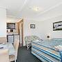 Ocean Crest Motel