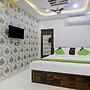 Itsy Hotels J A Royal Suites Manikonda