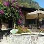 Casa Buen Aventura, Panajachel, Solola, Guatemala - Casa de Campo Fami