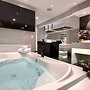 Sybaris Pool Suites