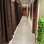 Hotel Mansarovar