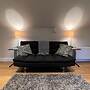 NEW 1BD Contemporary Home Upper Dunblane
