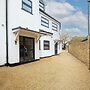Crown Place 2 & 3 Bedroom Luxury Apts