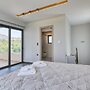Serenity Suites Sea View 2