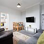 Spacious 4BR, Parking, Near Centre