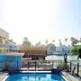 Casa Bella Hotel and Suites