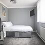 Cosy Modern AND Contemporary Home Close TO Centre