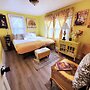 Room-bright & Cozy Room Peaceful Dover S