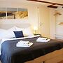 Completely Renovated Apartment Near the Train Station and the Center