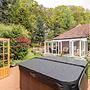 3 Bedroom Bungalow With Htub & Private Loch Access