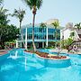 YoHo Beach Resort