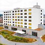 HOTEL illuster - Urban & Local