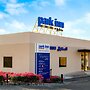 Park Inn by Radisson Hotel & Residence Duqm