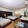Cebu Hilltop Hotel