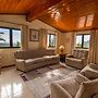 Impeccable 3 Bedroom House, sea View in Aljezur