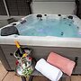 Seaside Cottage Hot tub & Games Room