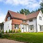 5bed-10guests-fireplace-hottub-pets Ok-parking