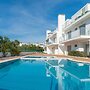 Beautiful Apartment With Terrace and a Pool