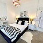 Captivating House in Aberdare Sleeps 6 Near Brecon
