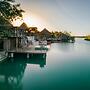 La Embajada Universal - The Eighth Color of Bacalar