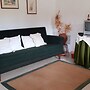 2-bedrooms, Sleeps 4, 10 min Drive to Coimbra