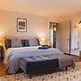 Luxury House Sleeps 14 With Secret Bar Near Bath