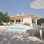 Large Country Villa With Private Pool, Vilamoura