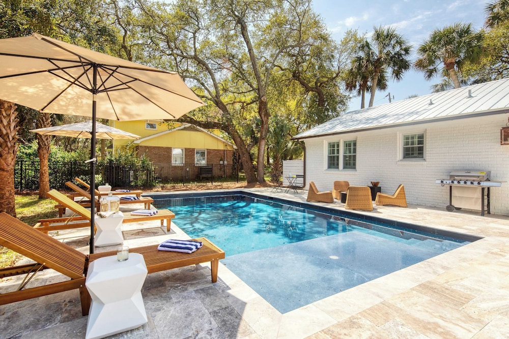 Sawyer by Avantstay Stunning Isle Of Palms Home w/ Pool!