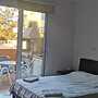 2br-7 Guests-free Parking-pool-aircon