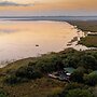 Makakatana Bay Lodge