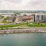 GLOBALSTAY. Waterfront 5BR Townhouse. Private HOT TUB, Gym, Sauna