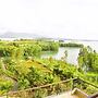 Stunning Views Rooftop Pool Lakefront Home