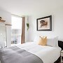 Stunning Brentford Penthouse