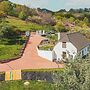 Captivating 3-bedrooms Cottage in the Hills