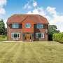 Luxury 5-bed House With Tennis Court & Games Room