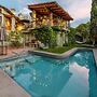 HOLT - Classic Chalet with Pool Overlooking Parroquia