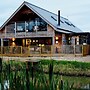 Lake View Lodge