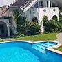 Exclusive Apartment In Villa With Private Garden