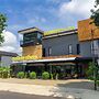 Summerville Hotel & Coffee Shop