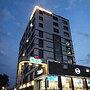 Hotel Orbit