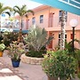 Lago Mar Motel and Apartments