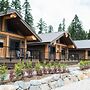 Rowena's Inn On The River