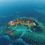 Ray Caye Private Island Resort
