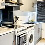 Stunning 3-bed House in London With Free Parking
