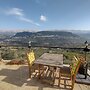 Maison de la Vallee Private Guest House Great View