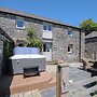 Courtyard Cottage - Within the Helland Barton Farm Collection