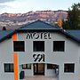 Motel 991