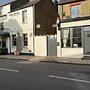 Immaculate 1-bed Apartment Near the River Thames