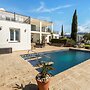 Villa in Granada With Sea Views & Pool